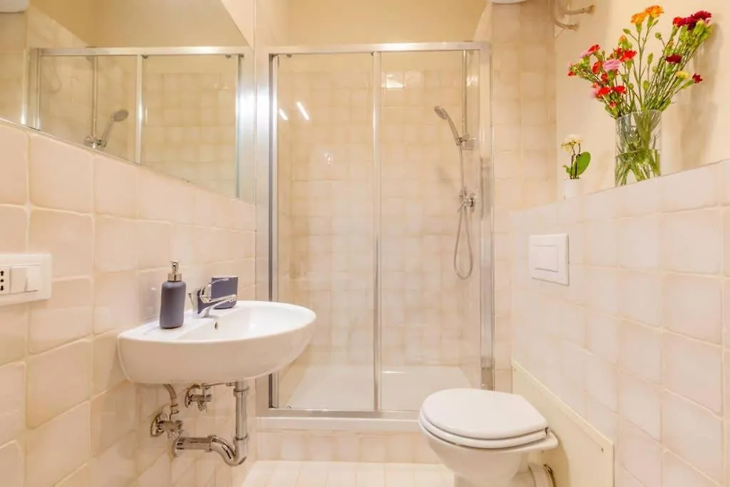 Santa Croce Cozy Apartment Florence Italy