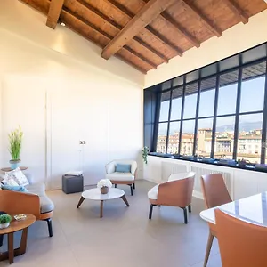 Apartment Attico Ponte Vecchio Vista Duomo+parking+terrazzo, Florence